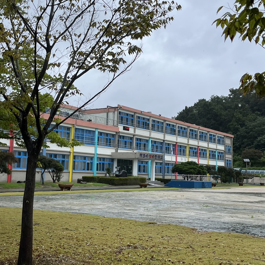 야로고등학교 이미지