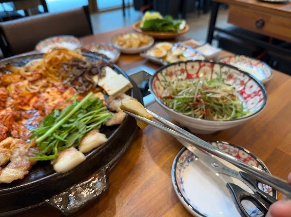 진짜무쇠삼겹청주 이미지