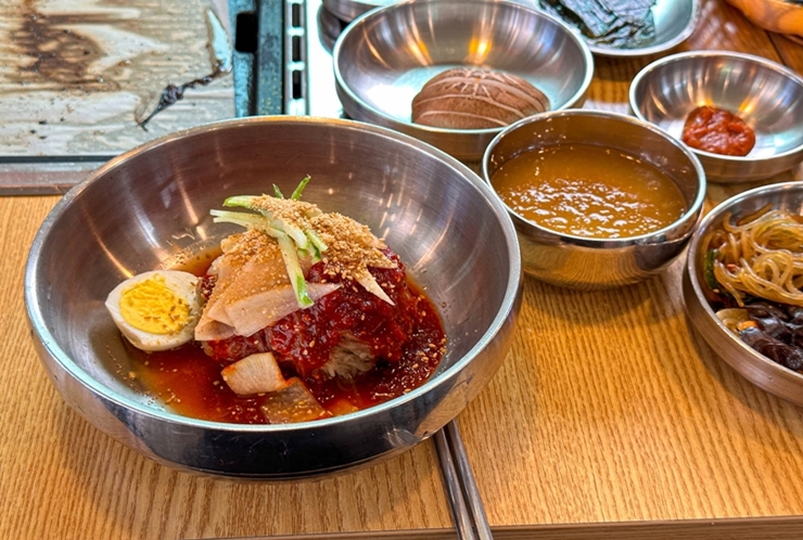 백년숯불정육식당 이미지