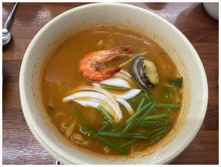 해적해물칼국수 이미지