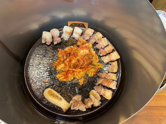 진짜무쇠삼겹청주 이미지