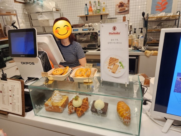 카페셈프레 이미지