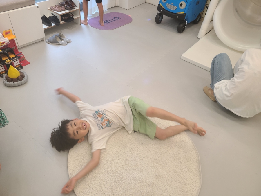 우리끼리키즈카페무지개마을 이미지