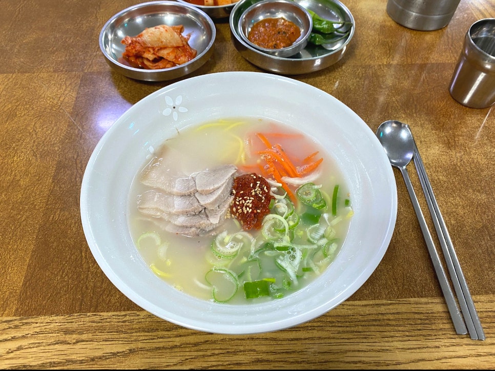사랑고기국수 이미지
