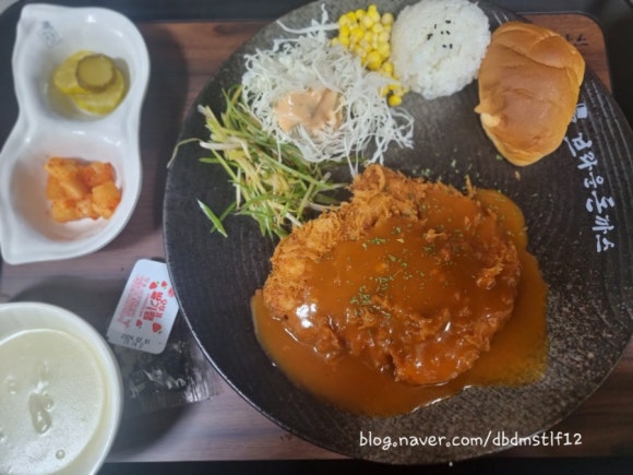 행복한돈까스 이미지