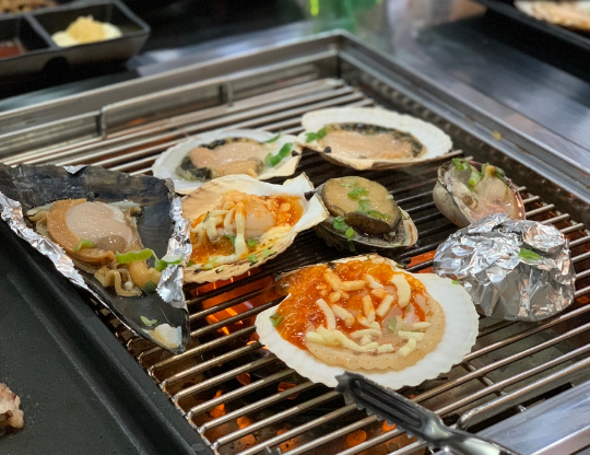 조개까묵고삼겹살꾸묵고 이미지