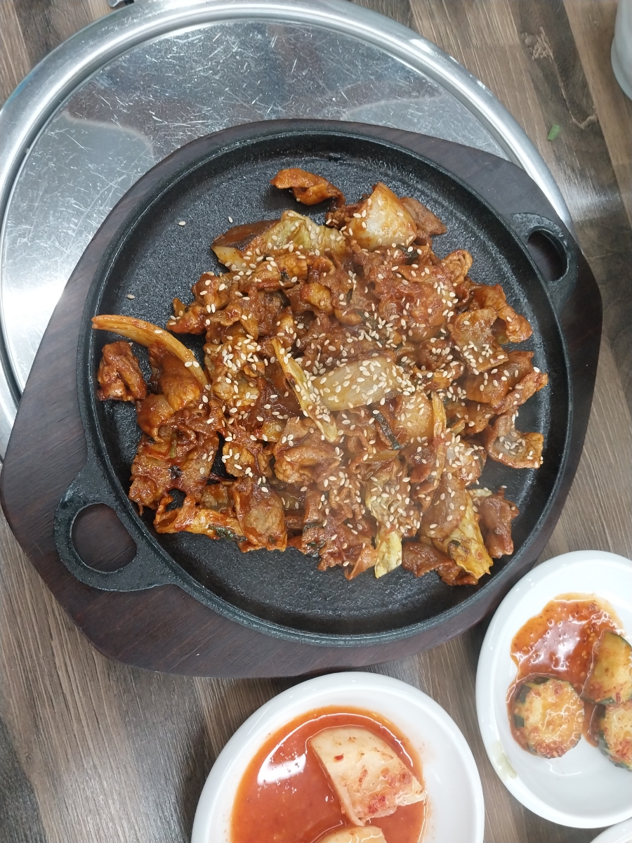 영천 해장국 감자탕 이미지
