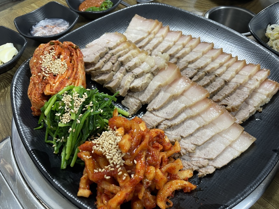 중리보쌈 이미지