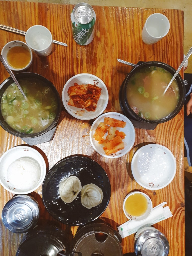 곰바로곰탕 이미지