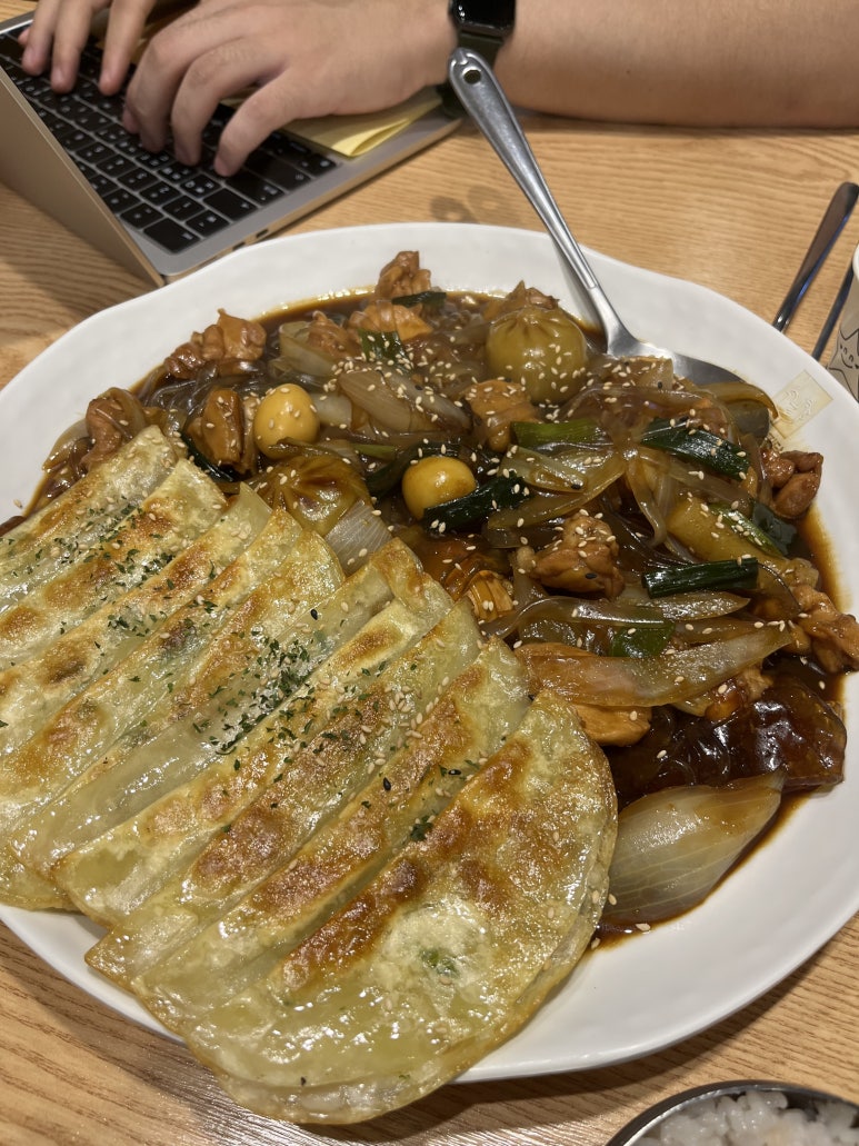 동궁찜닭 조선대점 이미지