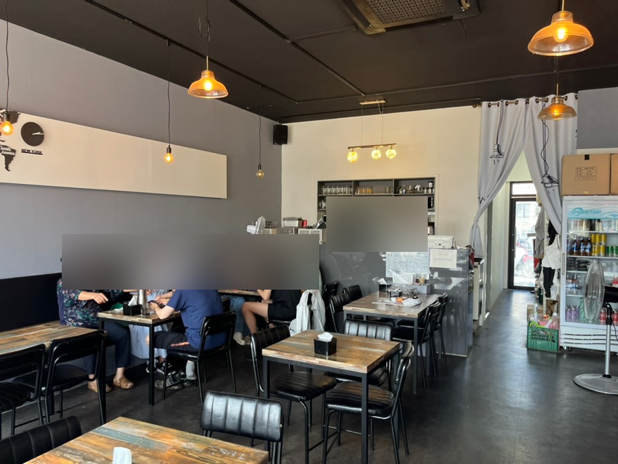준 테이블(Jun table) 이미지