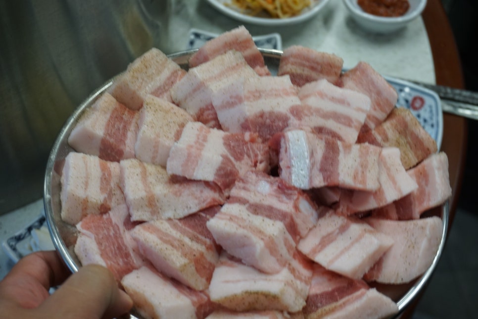 진짜무쇠삼겹청주 이미지