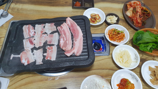 장어신랑 삼겹신부 이미지