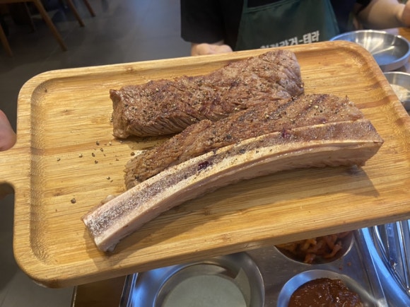 돼지네삼겹살 이미지