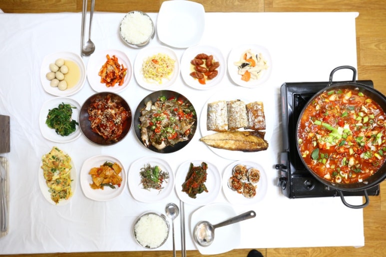 고향반찬 이미지