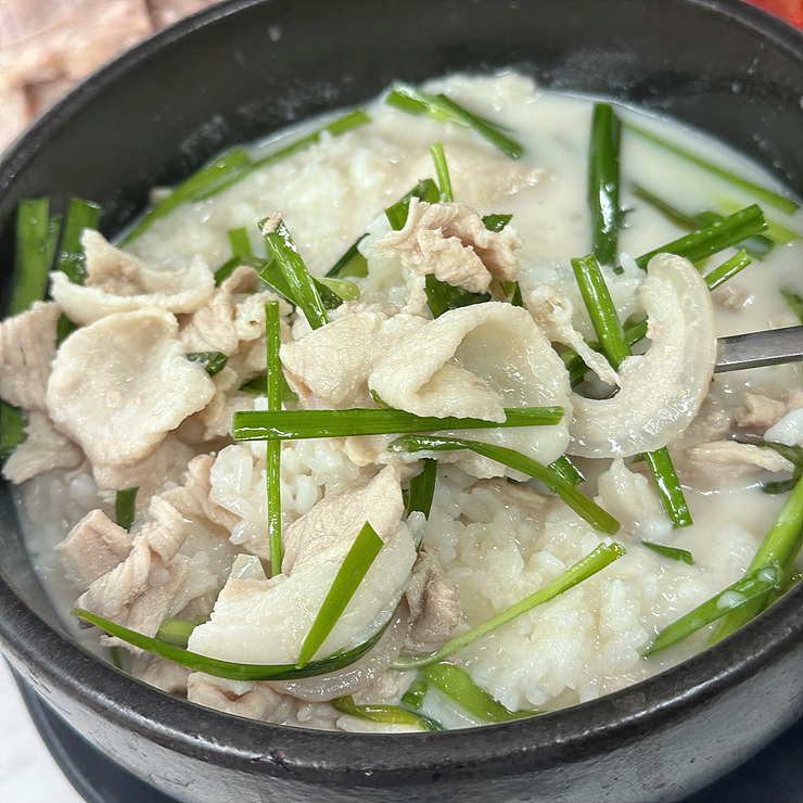 본밀면 이미지