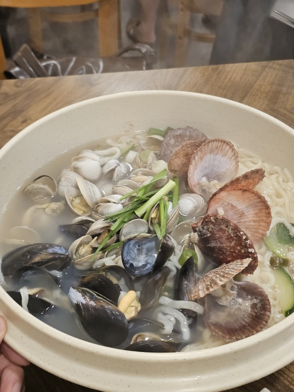 황후칼국수 이미지