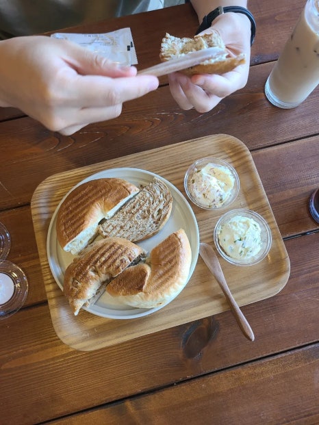 이유 베이커리 이미지