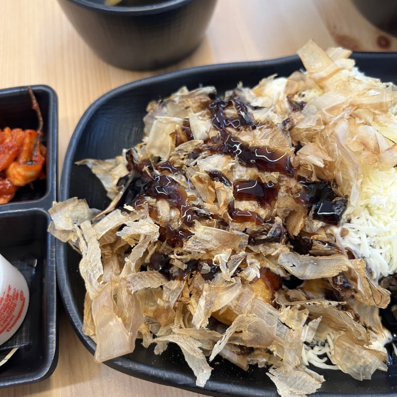 순수덮밥타코야끼 이미지