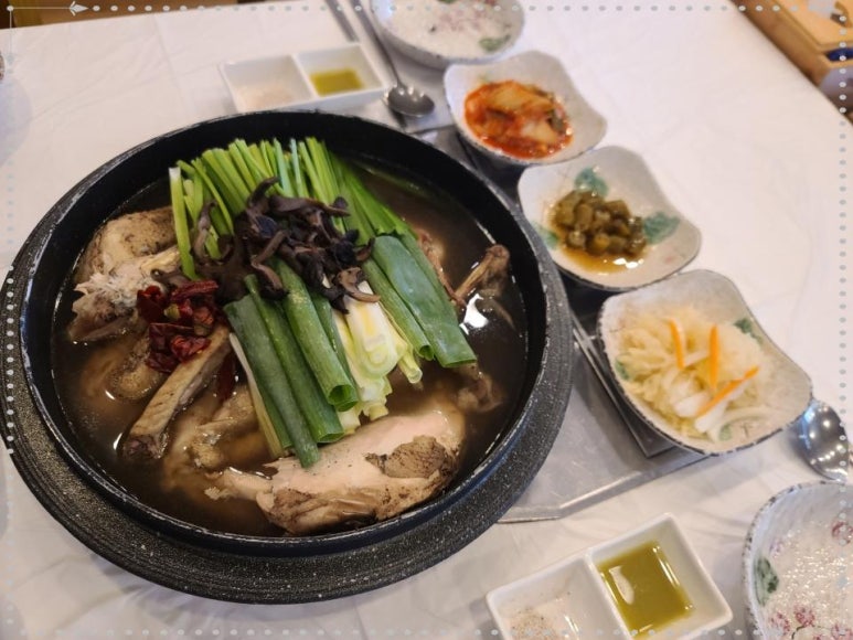 황제능이버섯백숙 이미지