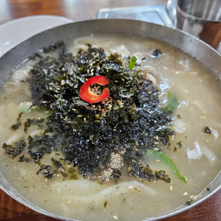 큰안집닭한마리 이미지