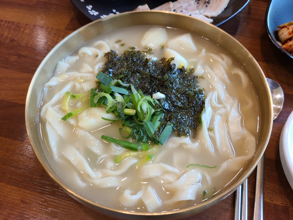 장인칼국수 이미지