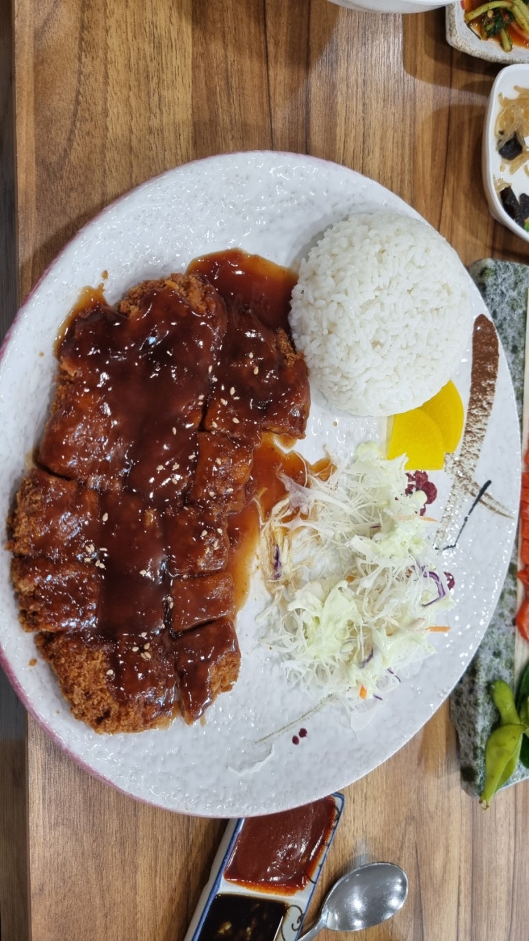 봉산암반수송어회 이미지