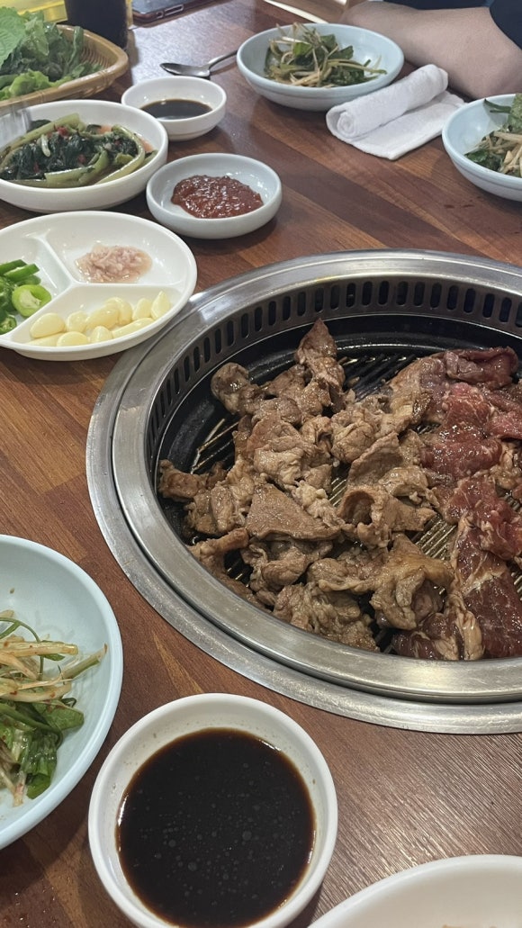 ３３돼지숯불갈비 이미지