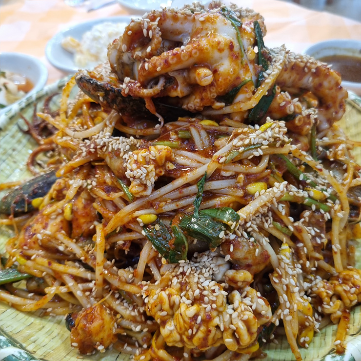 쫄깃매콤 아구찜 이미지