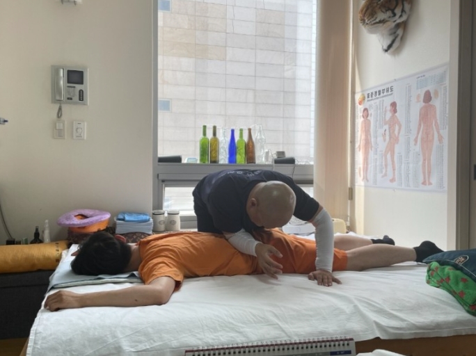 신의손교정원 이미지