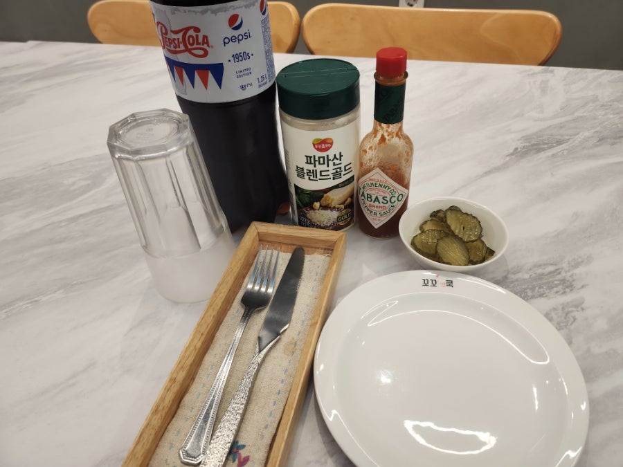 꼬꼬닭 전문점 이미지