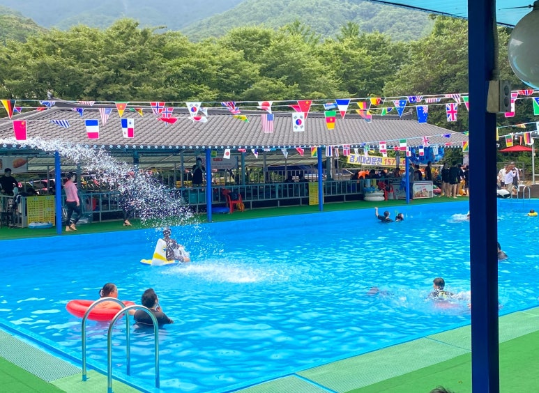 왕방산풀장가든 이미지