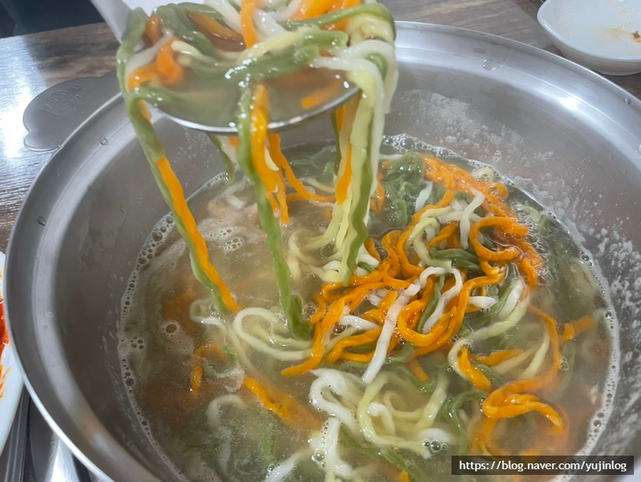 큰손칼국수.보쌈 이미지