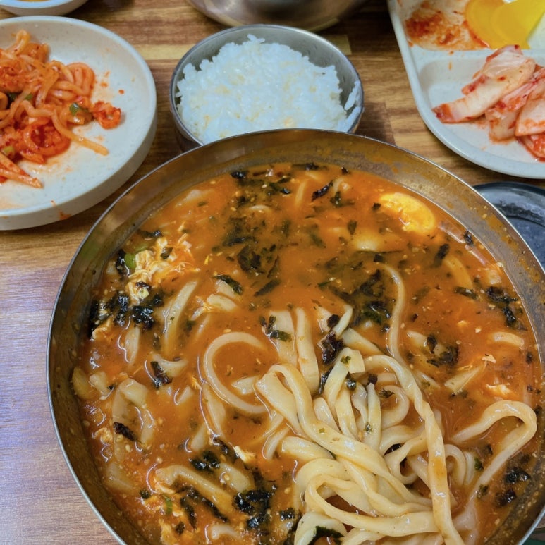 정든식당 이미지