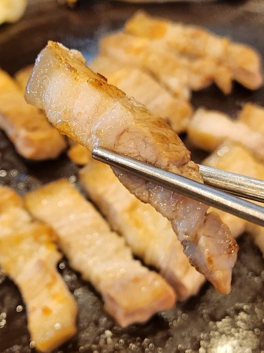 월수금 통돼지 김치찌개 이미지