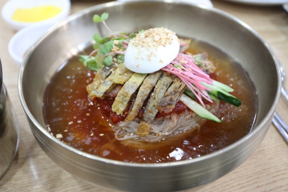 진주육전밀면 이미지