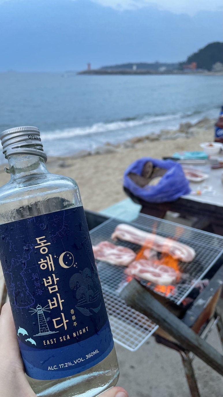 니어앤디어브런치카페 이미지