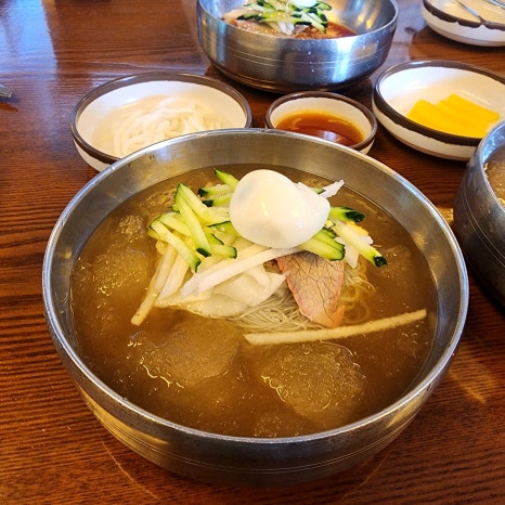 전주토종족발 이미지