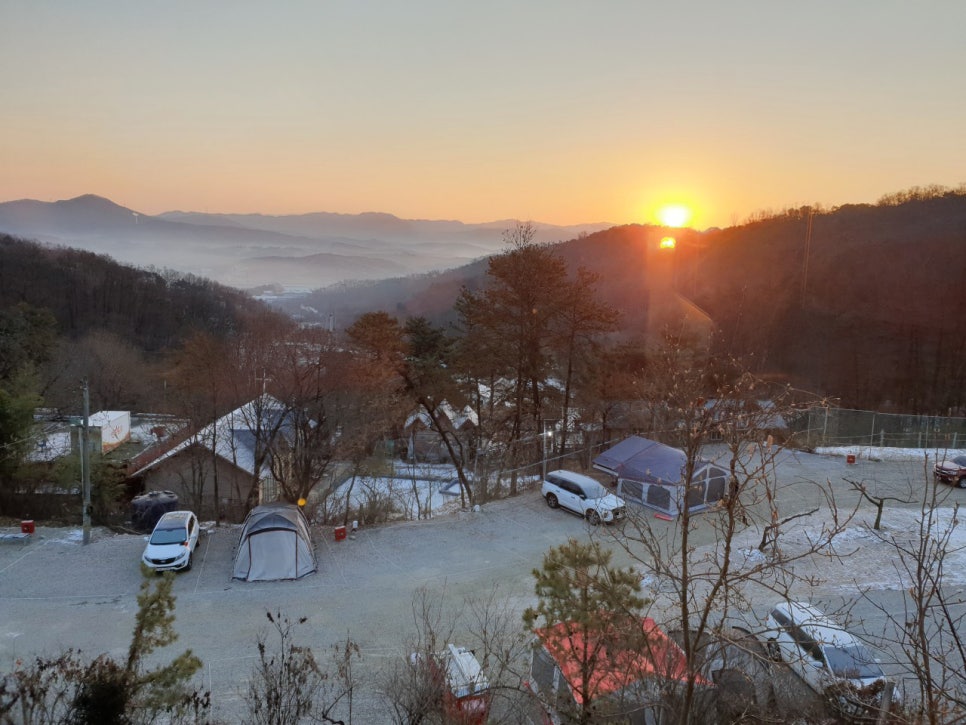 산야초오토캠핑장 이미지