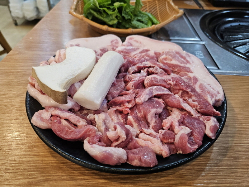 오늘도뒷고기 이미지