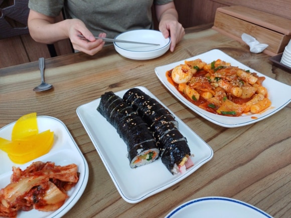 맷돌분식 이미지