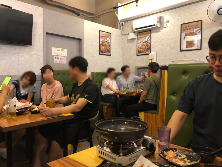 다가치깨통닭 이미지