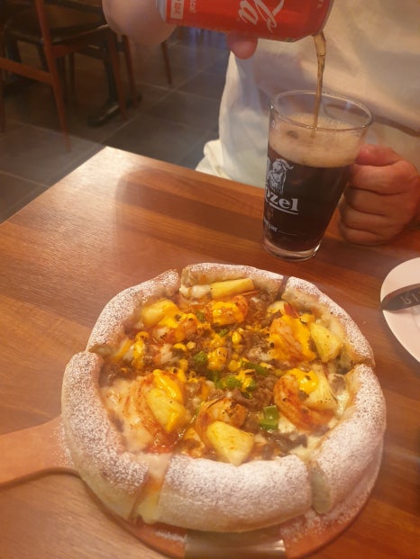 맥주를구한피자 구서점 이미지