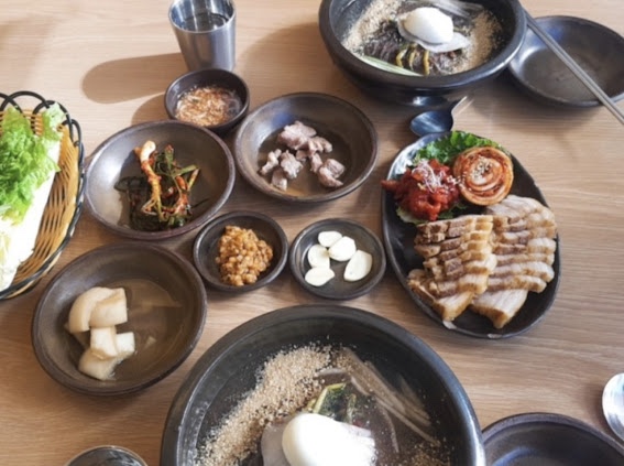 전통항아리보쌈 이미지