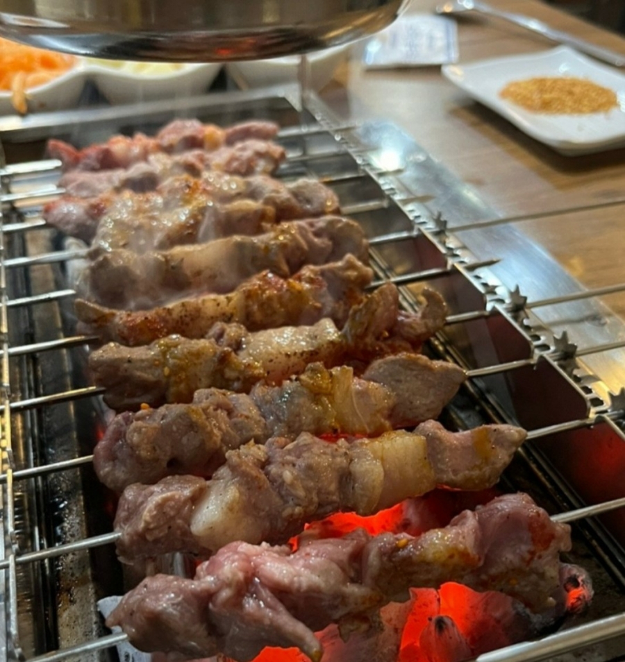 부화룡양꼬치 이미지