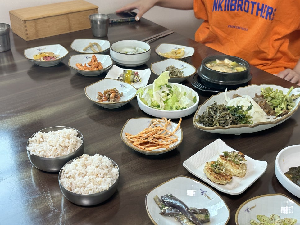 손칼국수보리밥한정식 이미지