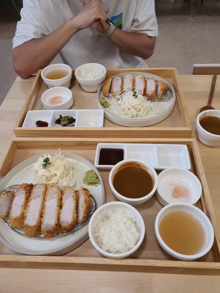 흥도식당 성남시청점 이미지