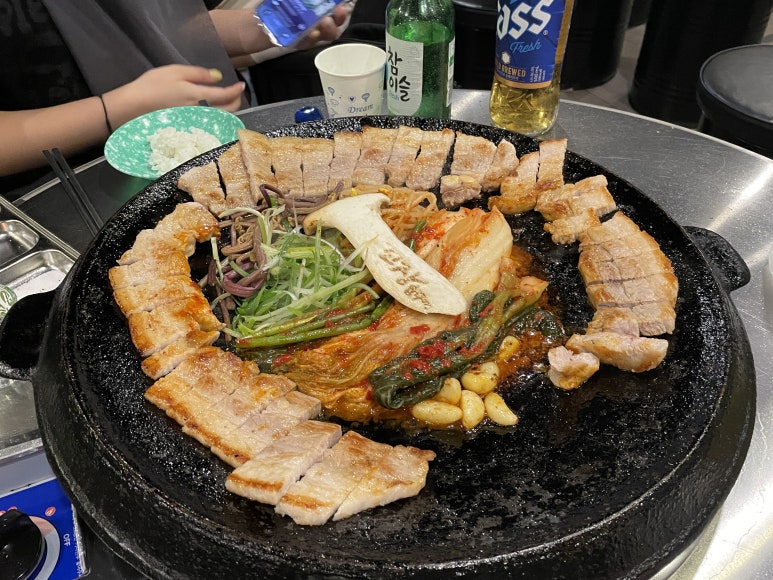 꼬장솥뚜껑삼겹살 이미지