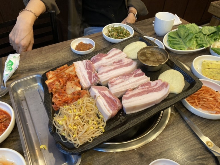 솔잎솔제주흑돈 이미지