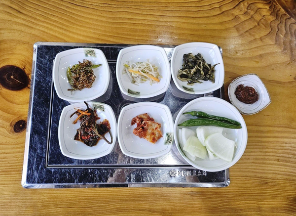 팔영산토종흑염소 이미지